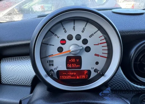 2009 Mini Cooper S Clubman z USA, uszkodzony, nr VIN WMWMM335X9TP92861